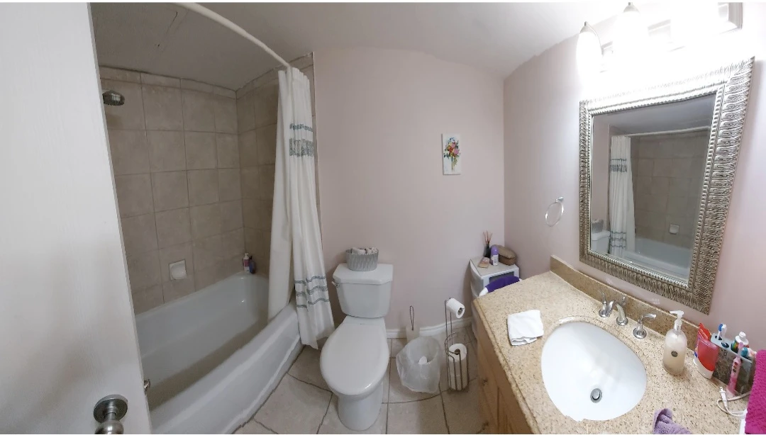 Master bedroom for rent - photo 2