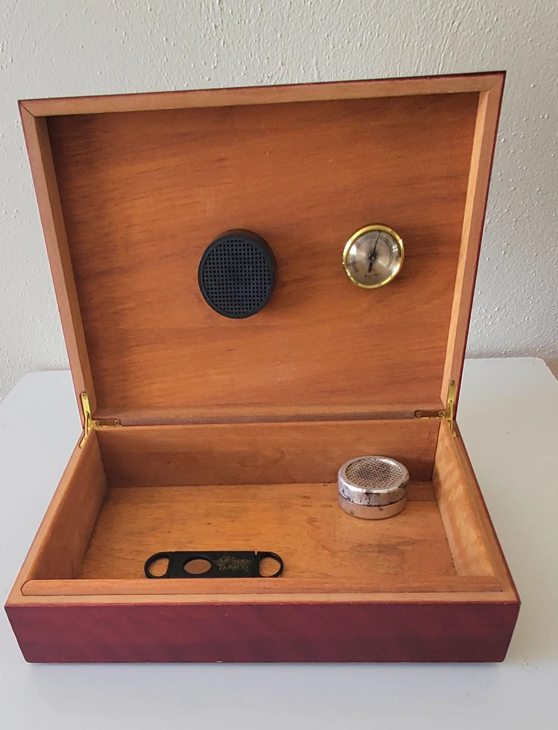 Wooden Humidor with Hygrometer and Humidifier