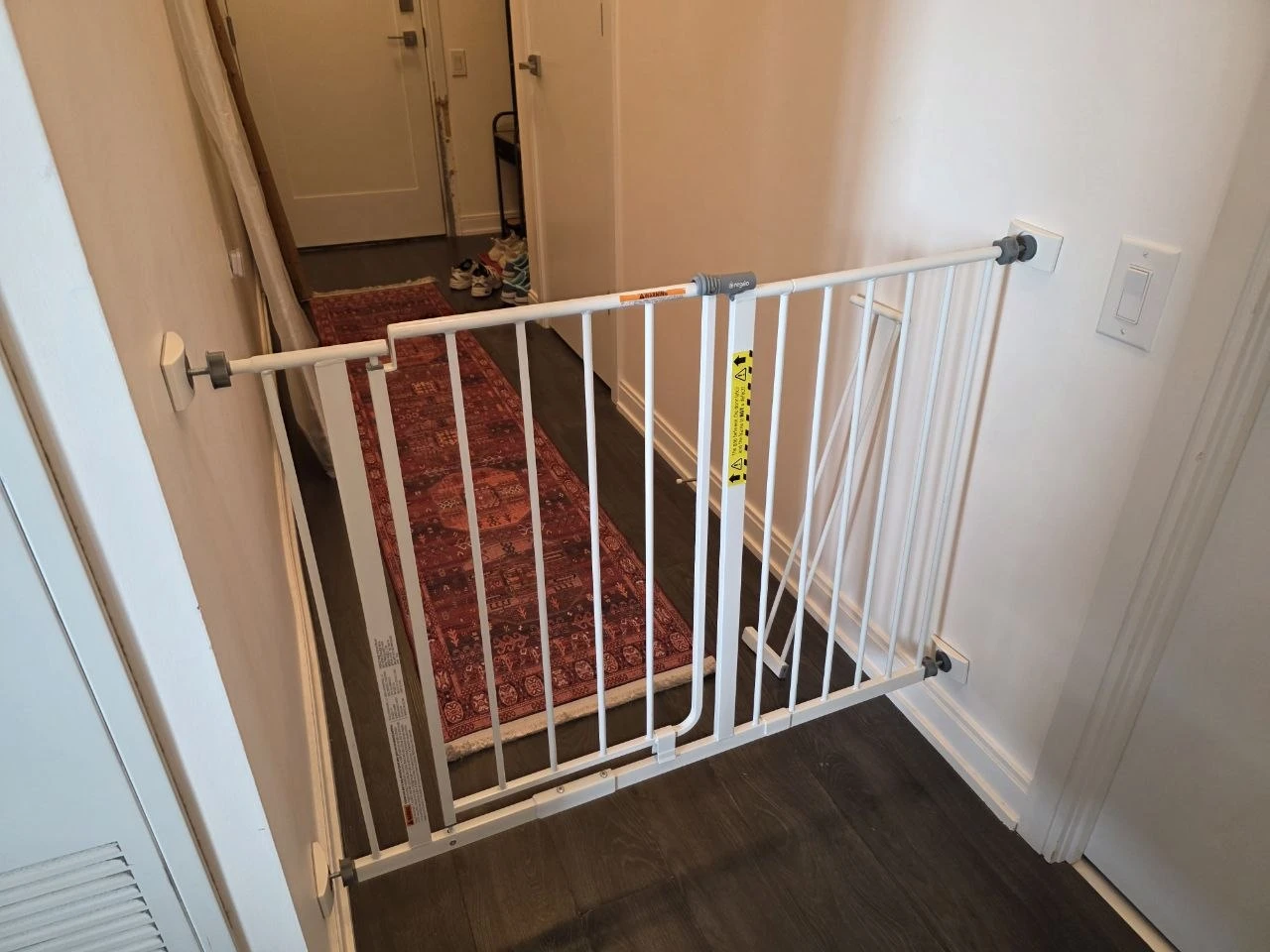 Safety Gate for Pets & Kids