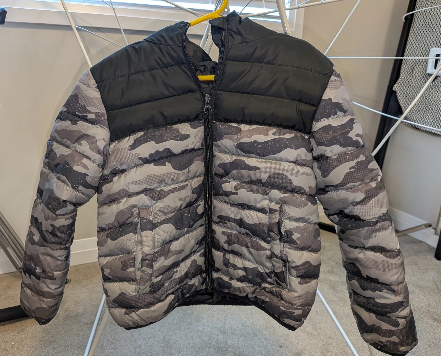 Kids Camo Puffer Jacket - Size 6
