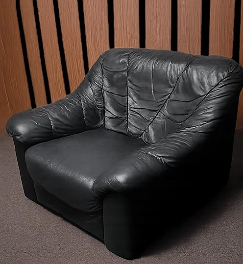 🖤 Black Leather Armchair – $120 - photo 2