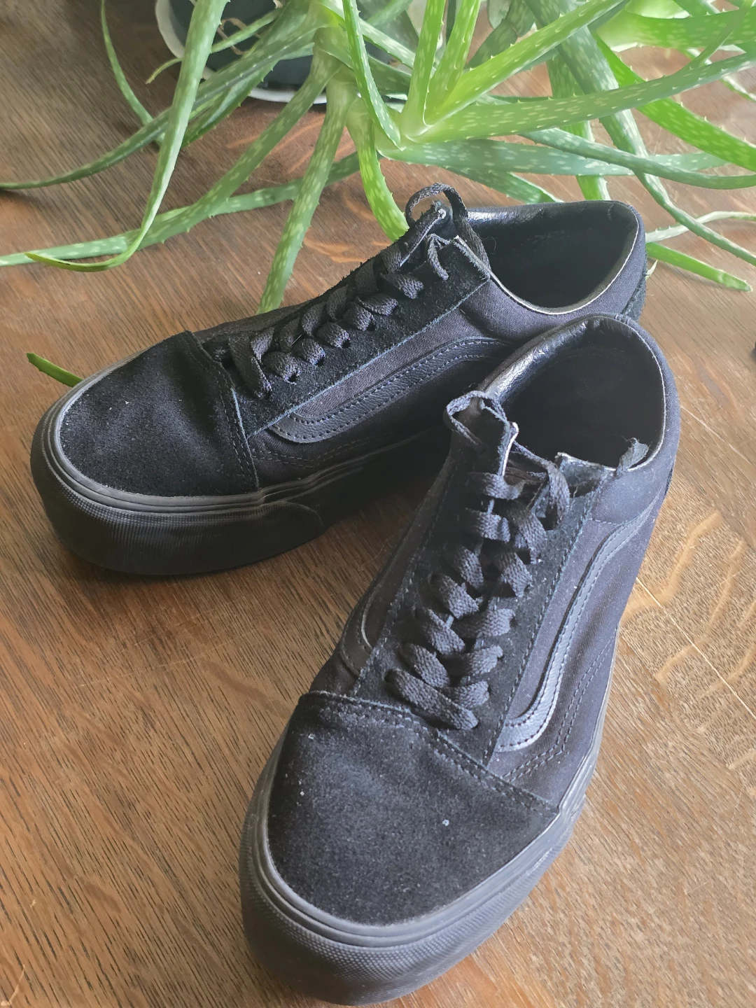 Platform Old Skool Vans - Black (Used)