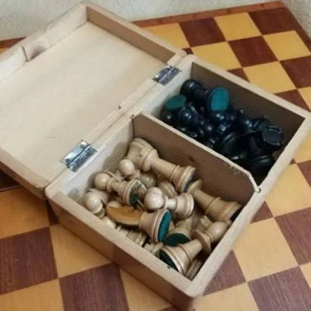 Wooden Chess Set with Box