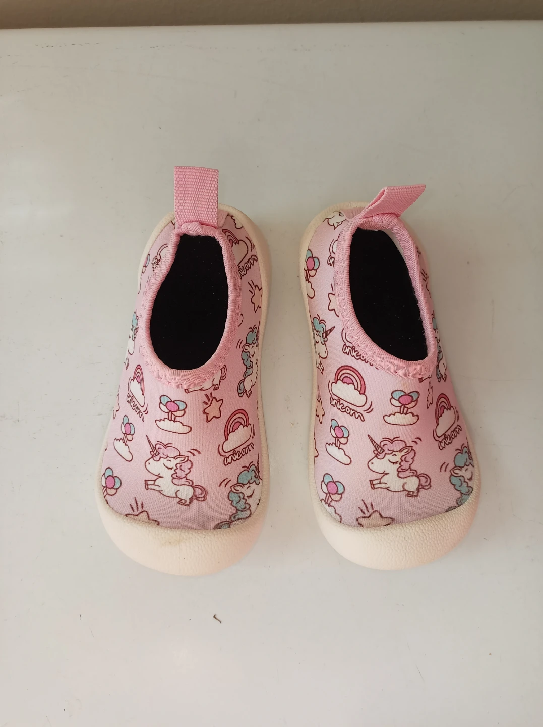 LikeNew~Gorchnc Toddler Water Shoes size 6