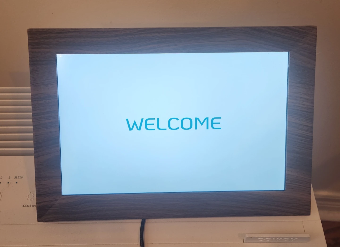 Digital Wi-Fi Photo Frame (works with V Photos app)