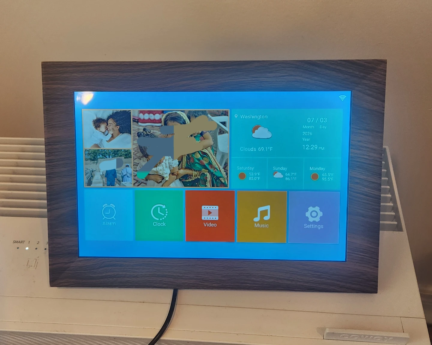 Digital Wi-Fi Photo Frame (works with V Photos app) - photo 2