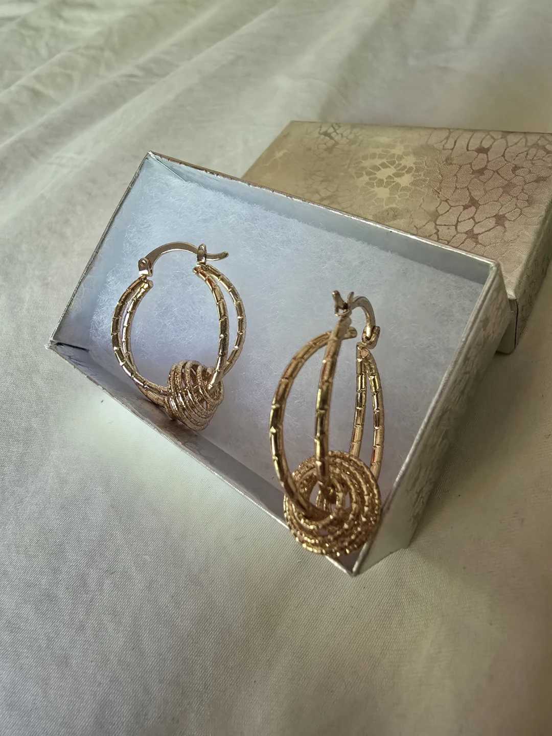 Gold-tone Love Knot Double Hoop Earrings in Box - photo 5