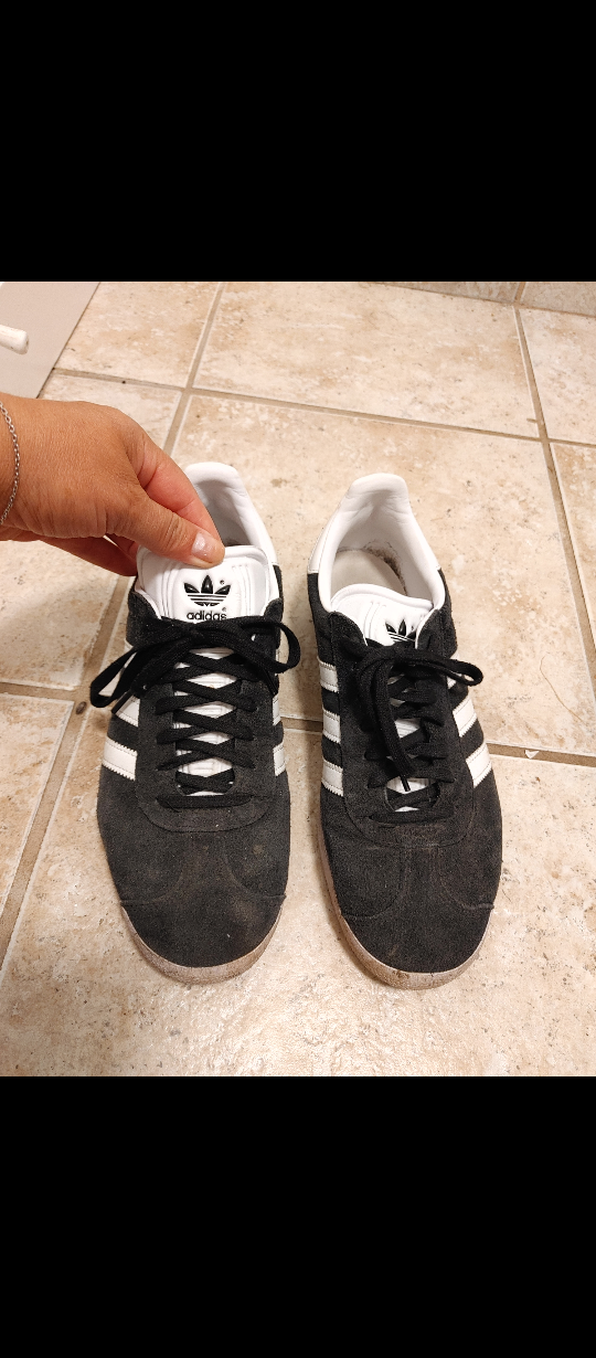 Adidas Gazelle Black White Suede Sneakers size 8.5