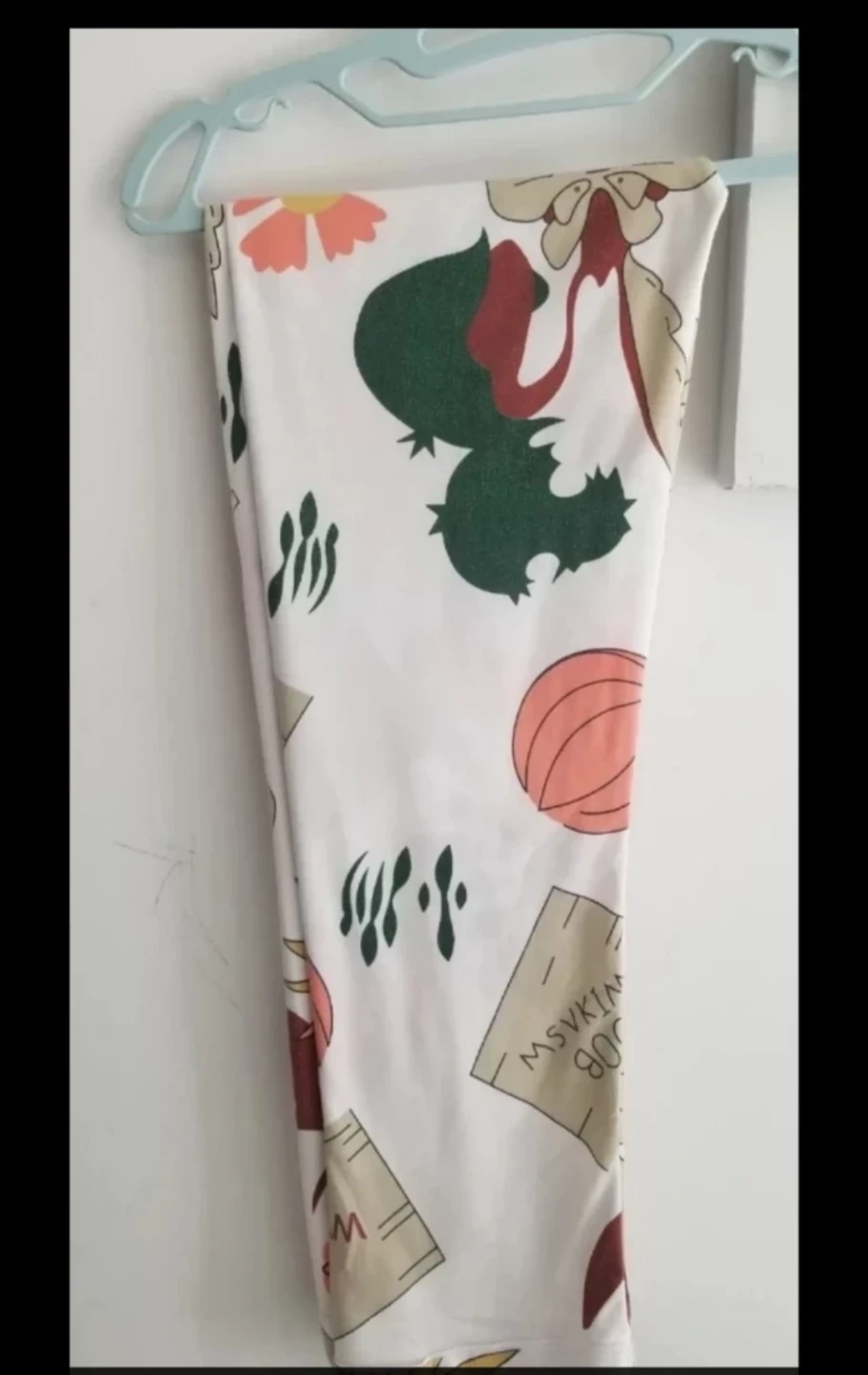 Floral and Animal print Pajama Set - photo 2