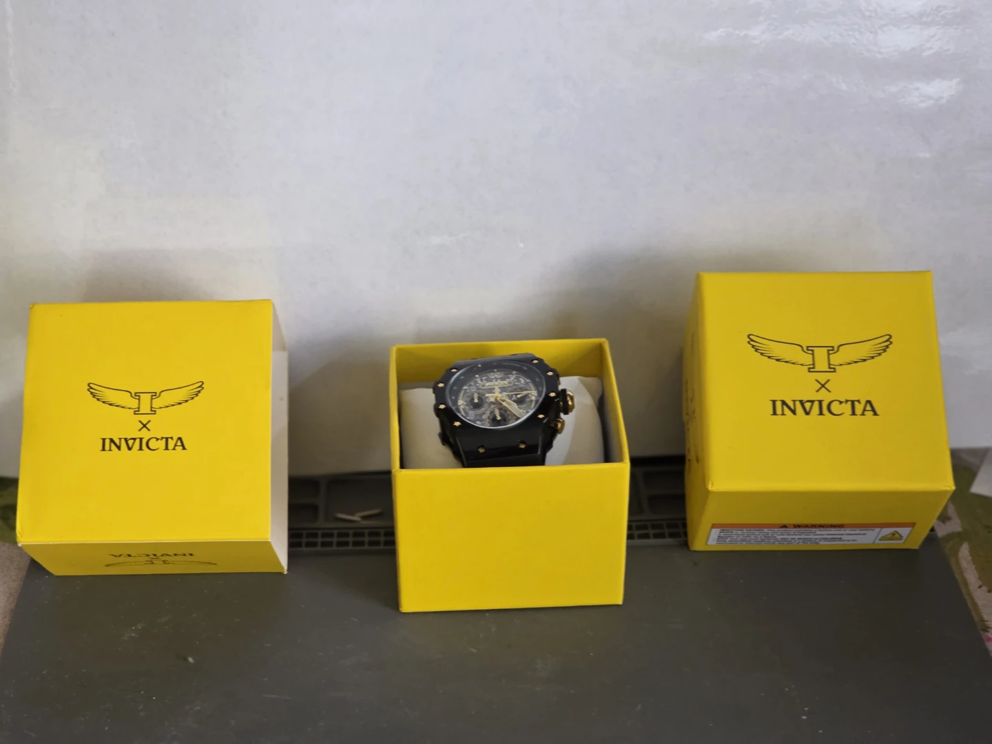 Invicta Racing Vaulthan 69650 Men's Quartz Watch 44mm Black Gold - photo 4