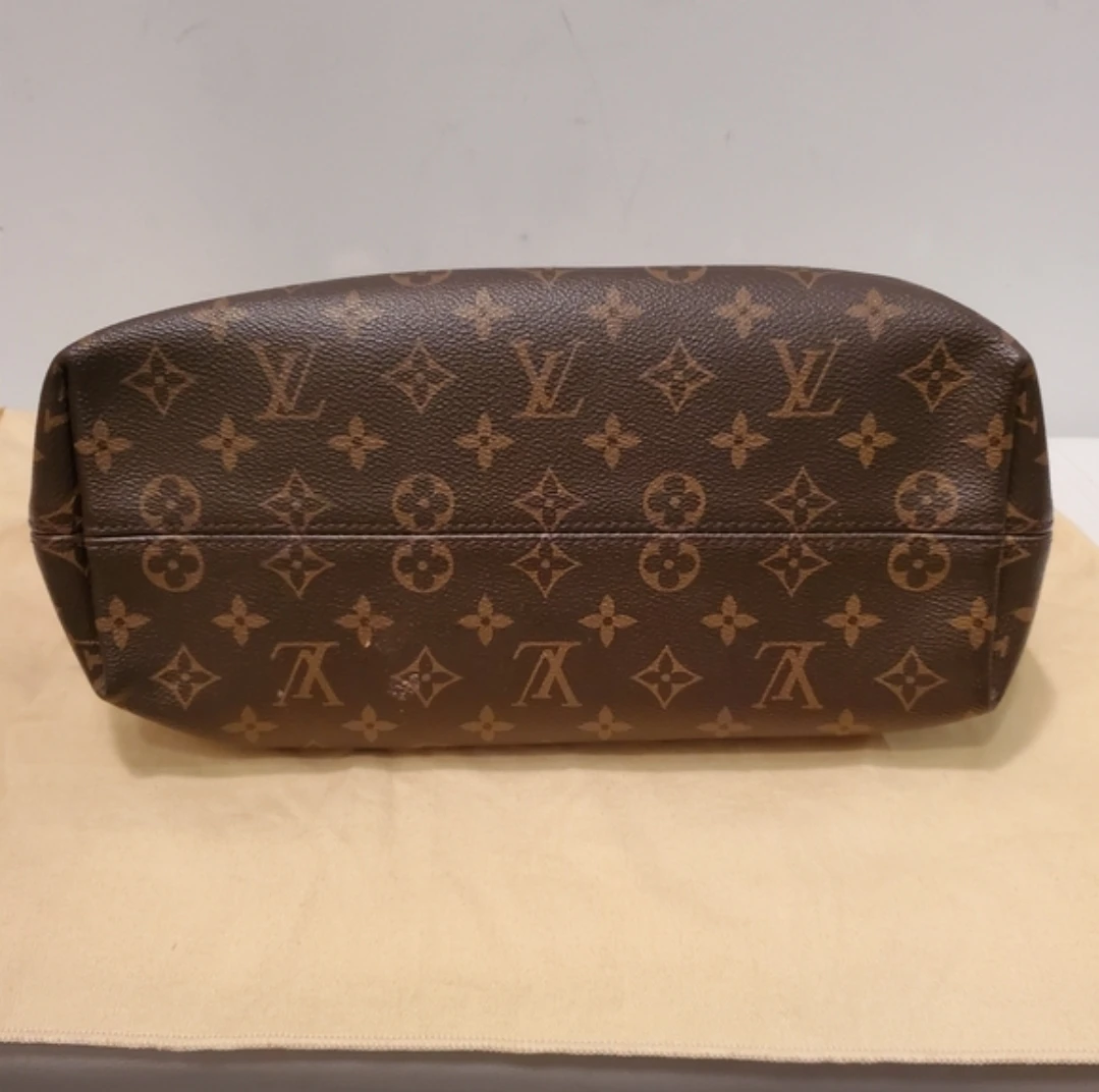 Authentic Louis Vuitton Monogram Graceful PM Bag - photo 2