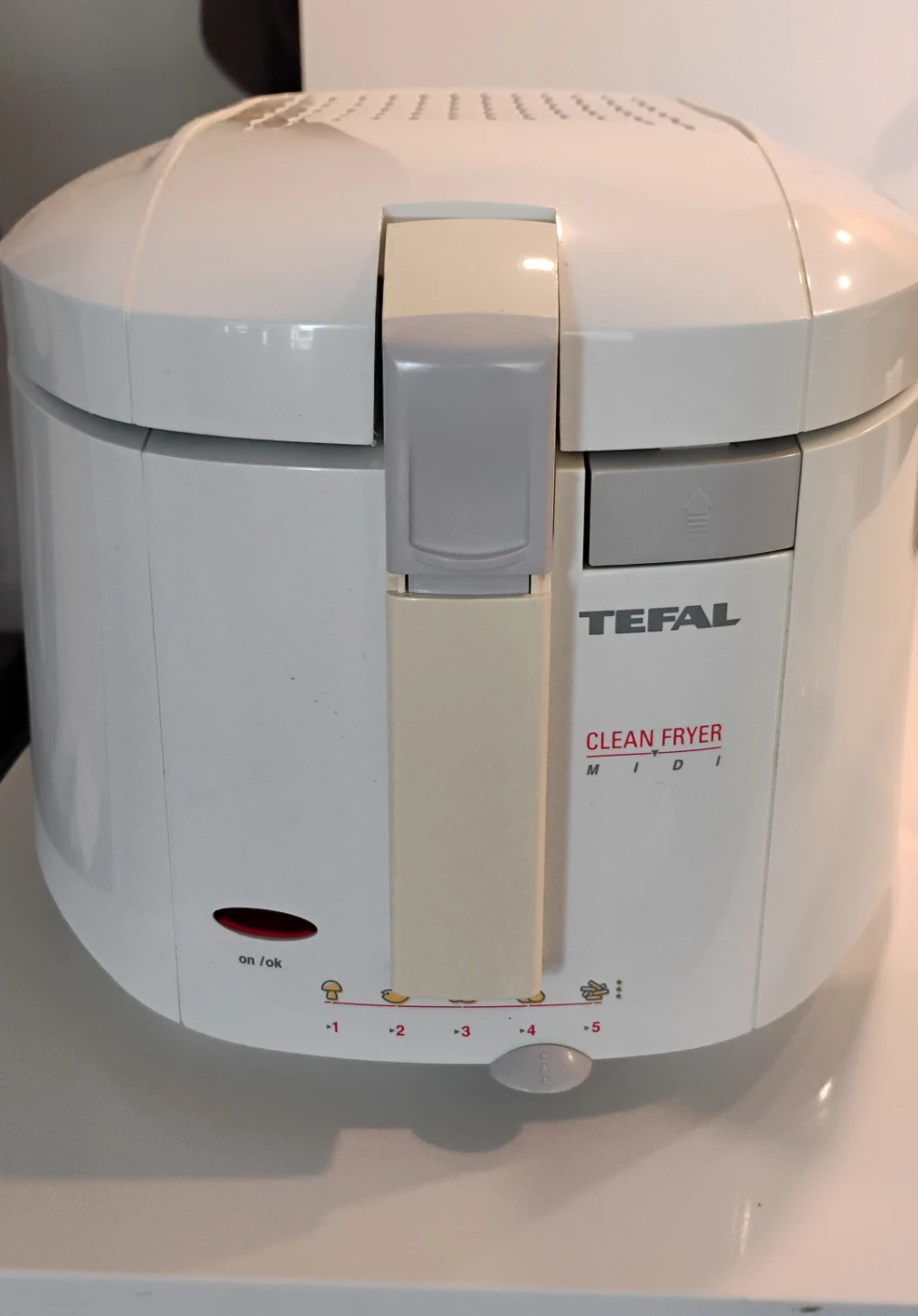 Tefal Clean Fryer Midi