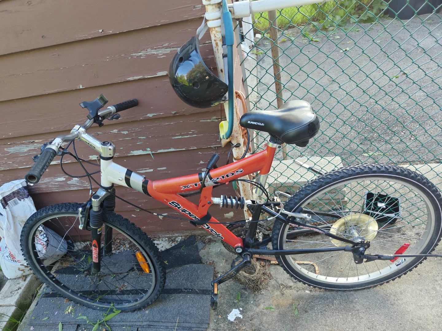 Bi Cycle