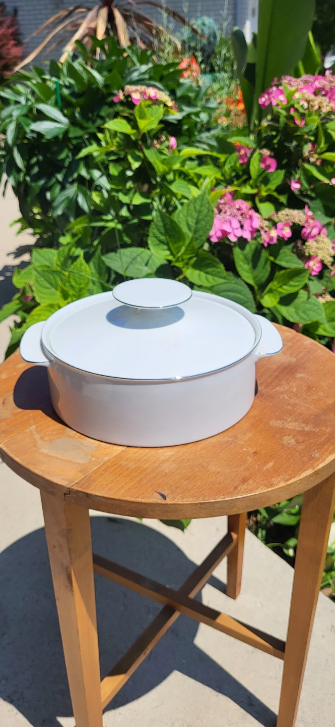 Continental China Casserole Dish with Lid