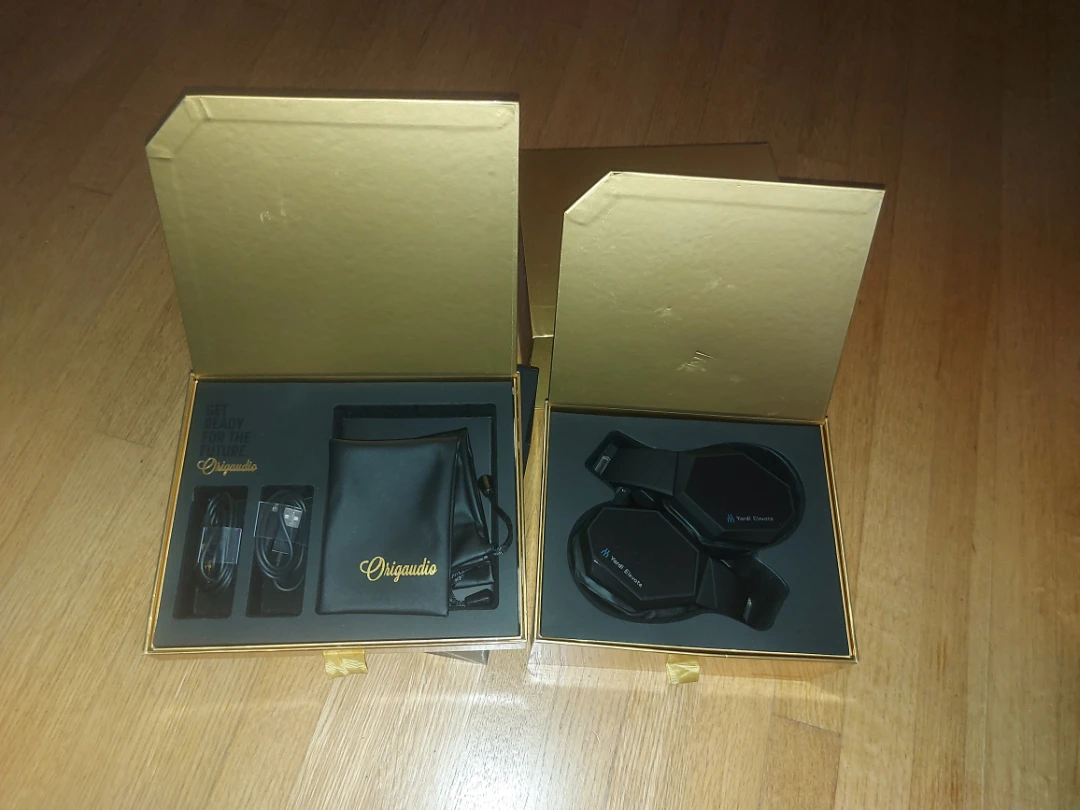 WRAPSODY WIRELESS HEADPHONES  BRAND NEW