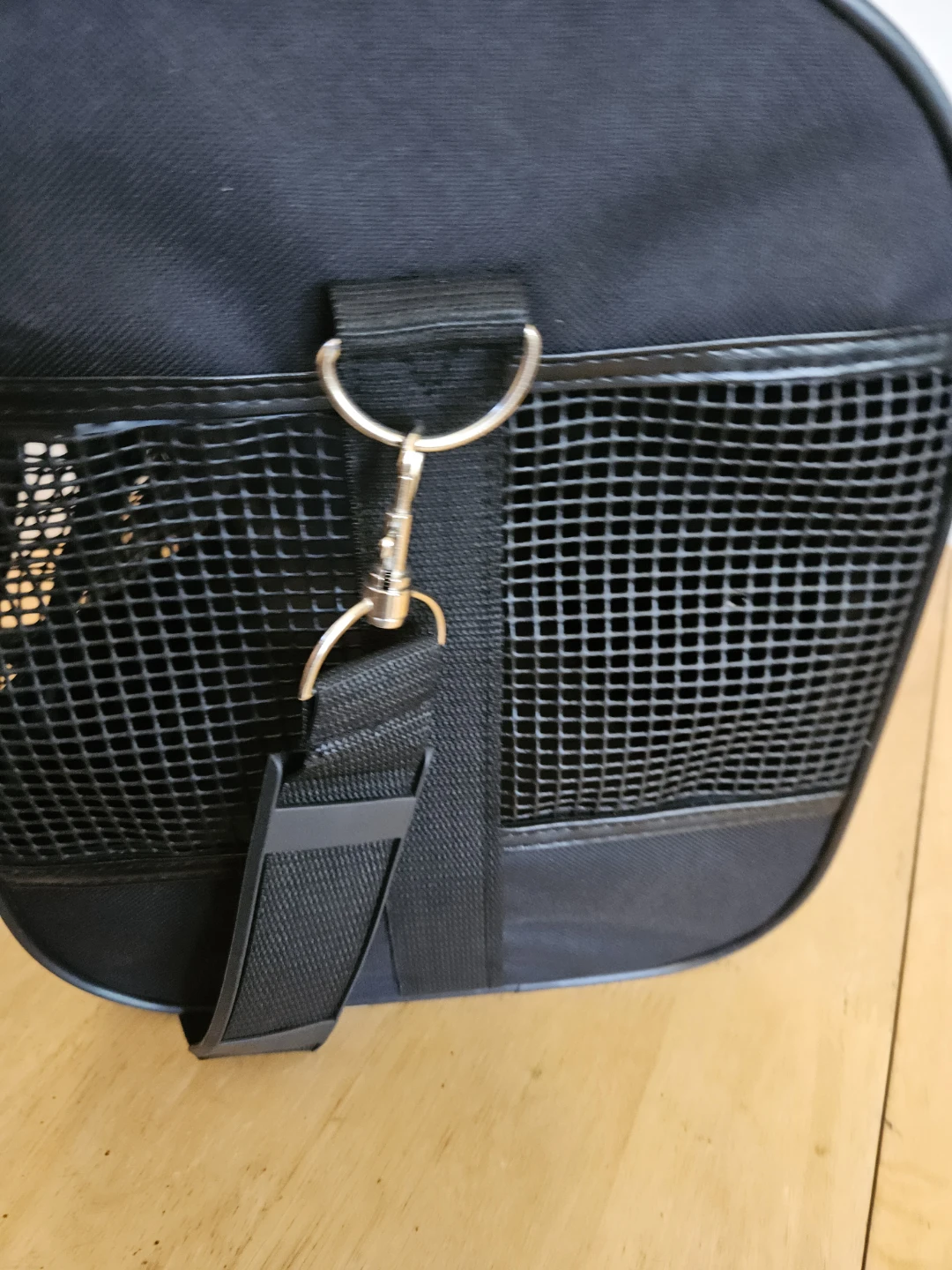 Black Pet Carrier Bag with Mesh Ventilation - photo 4