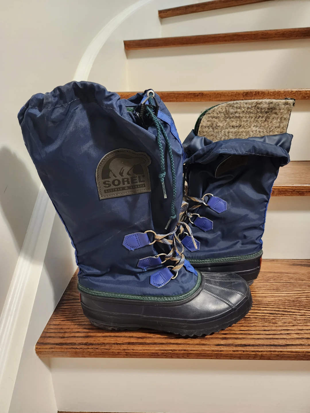Sorel Blue Insulated Winter Boots size 8