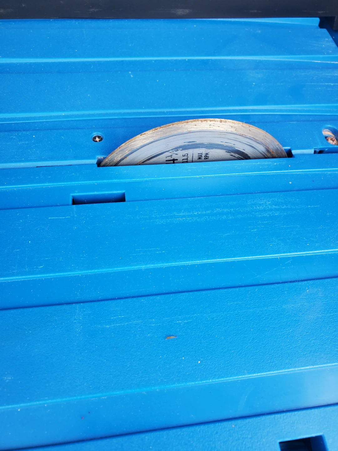 Mastercraft tabletop Tile Saw with Water Reservoir - photo 2