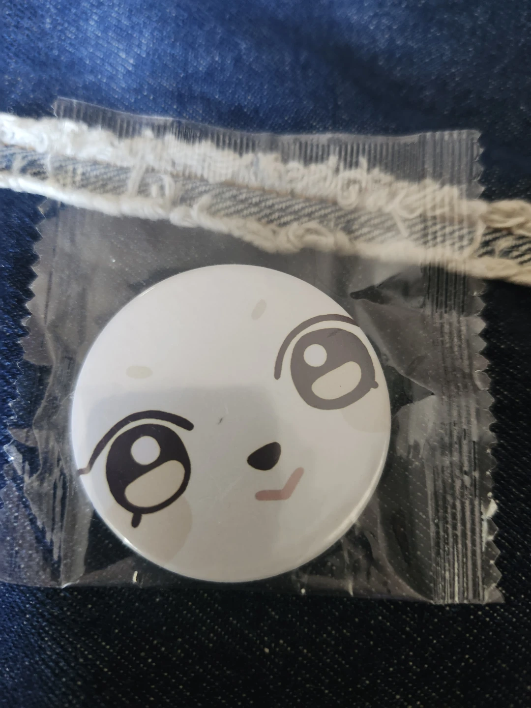 Ateez button pin