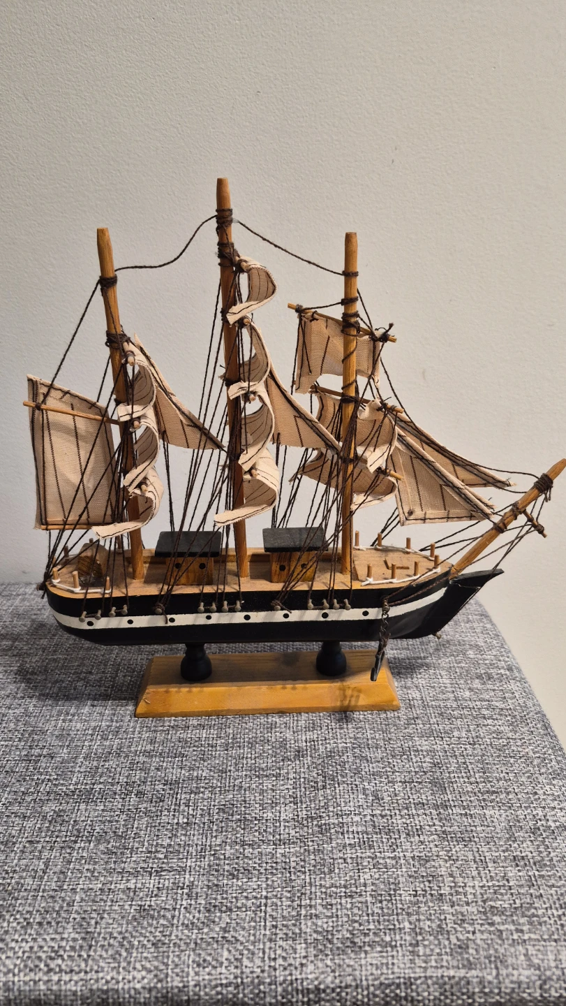 Delta Distributors Tall Ship Model - photo 2