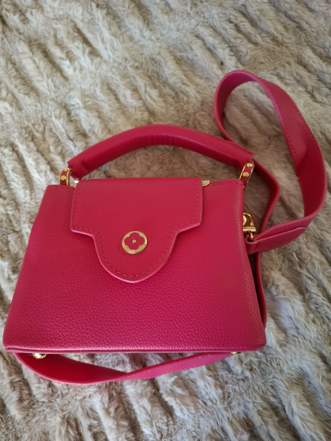 Louis Vuitton Pink Crossbody Bag - photo 2
