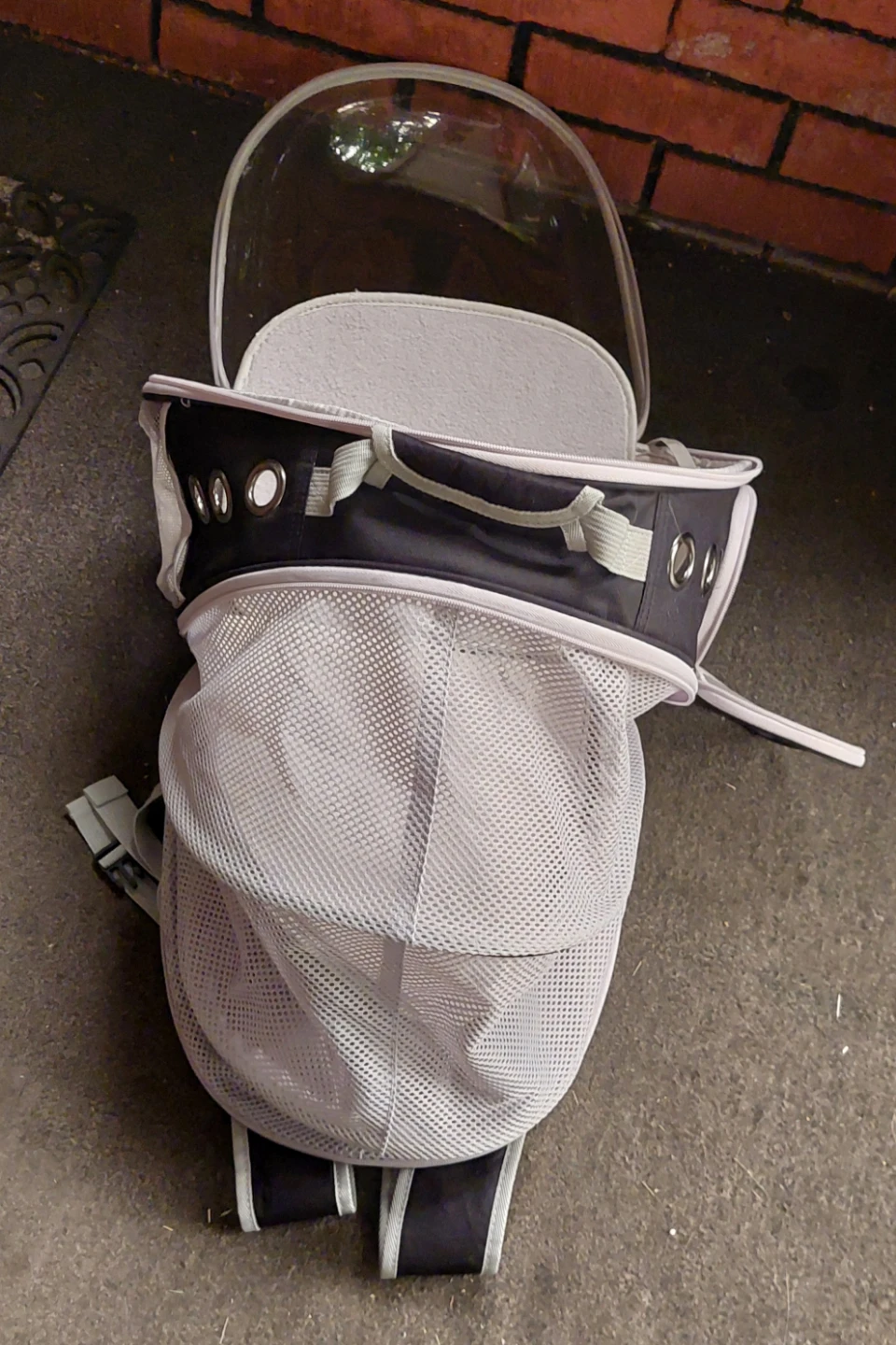 Pet Carrier Backpack with Bubble Dome - photo 4