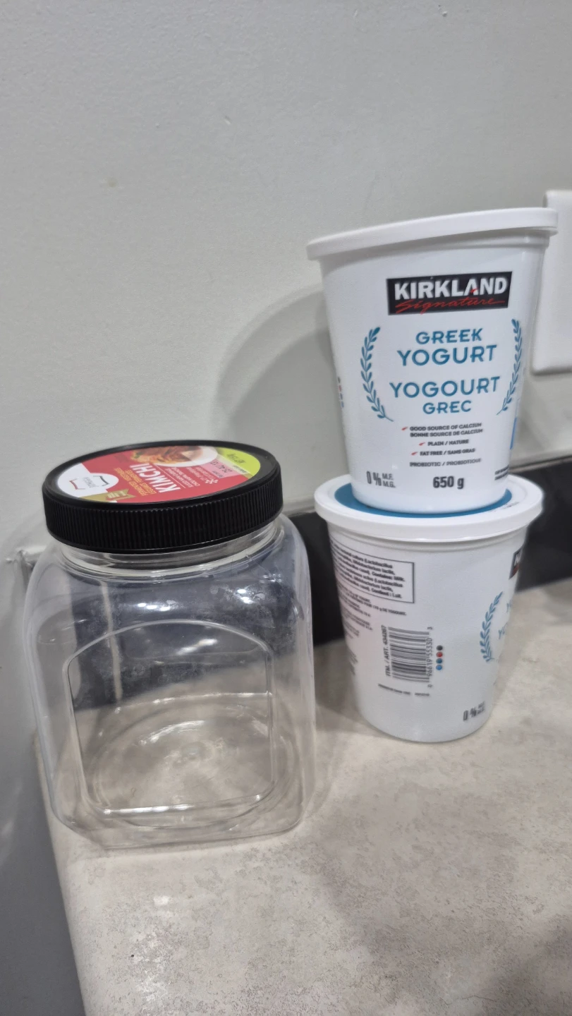 Plastic Food Storage Containers with Lids - photo 3