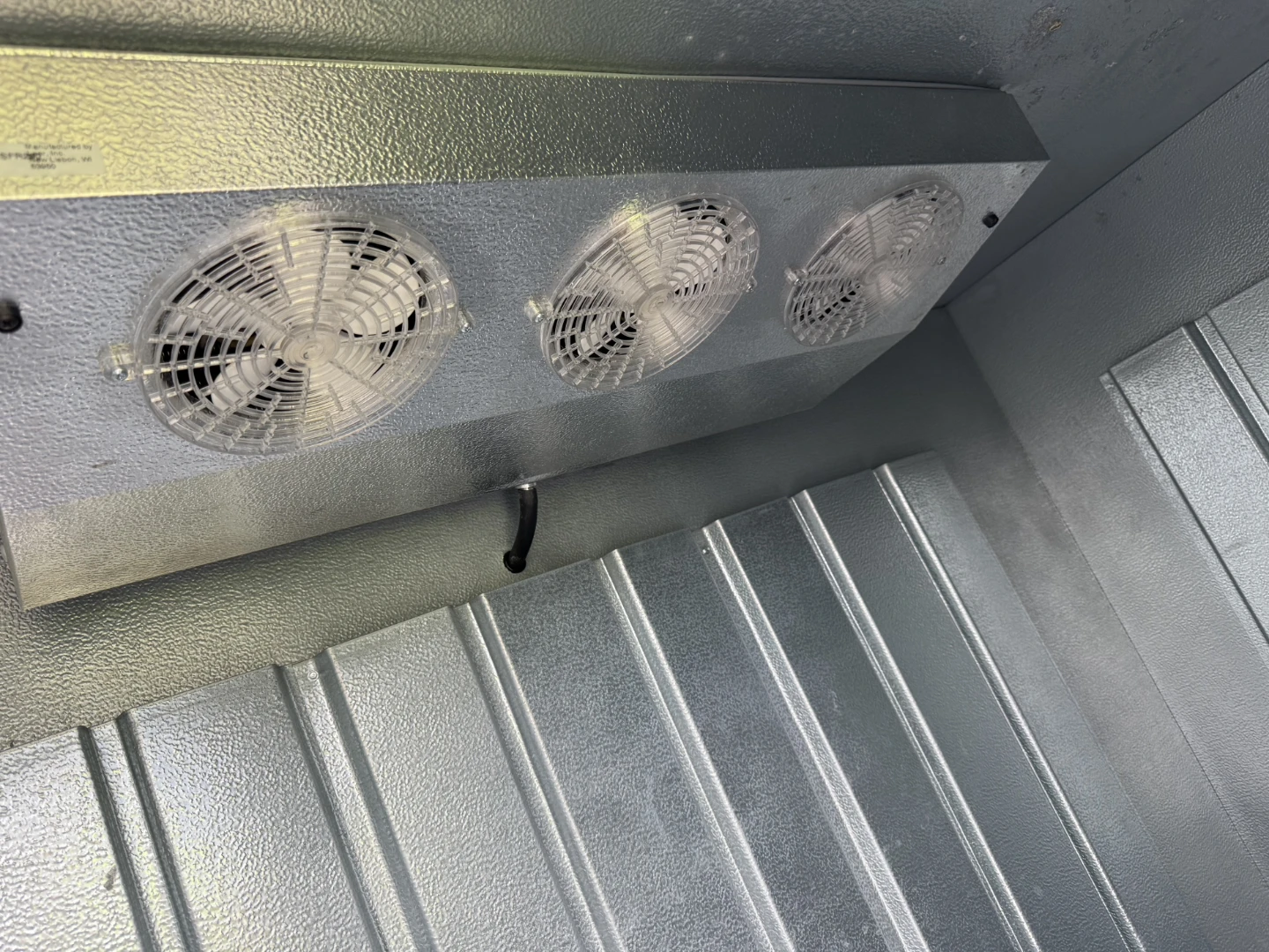 Leer L075UASP 73" Outdoor Ice Merchandiser - photo 2