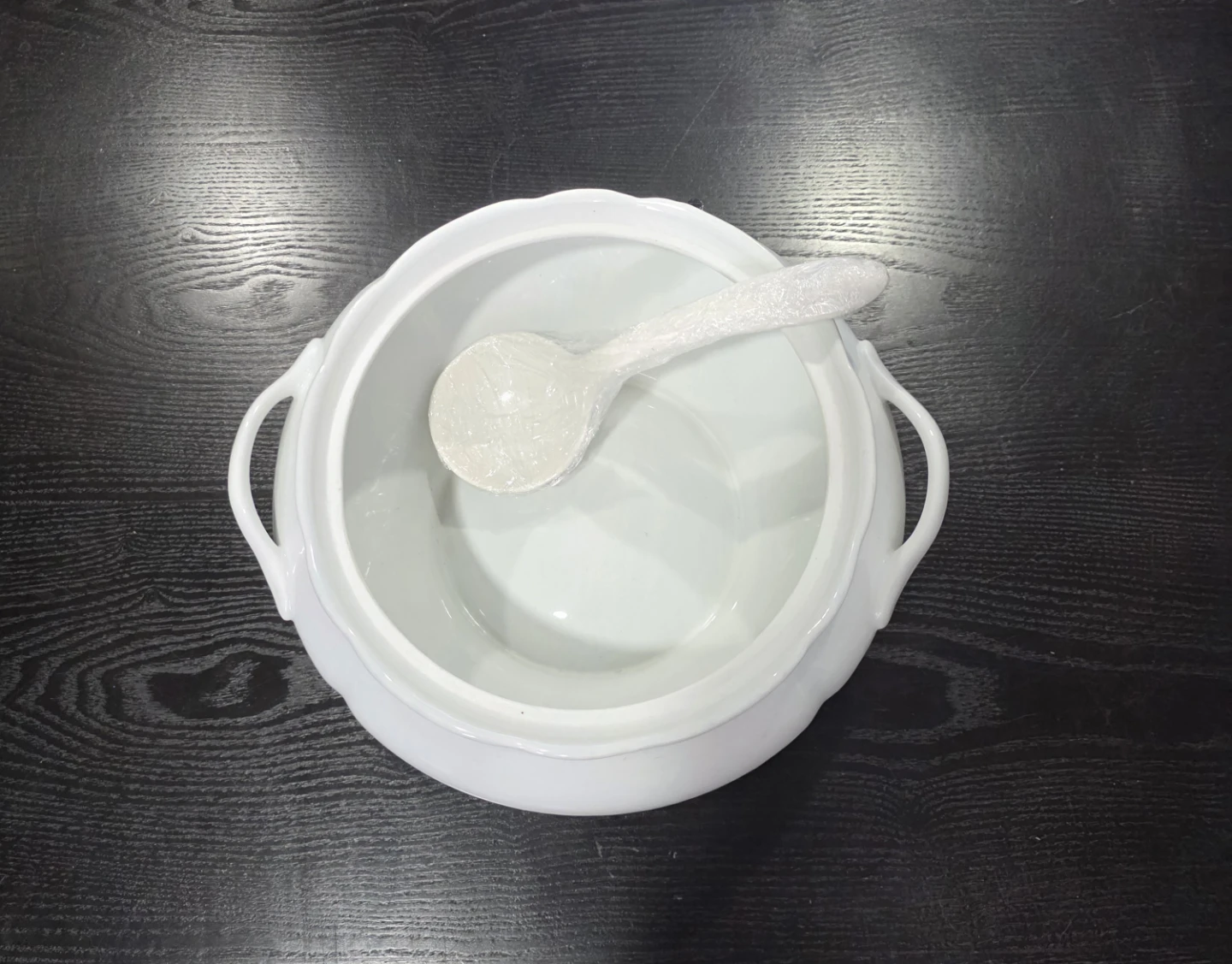 White Ceramic Soup Tureen with Ladle - photo 2