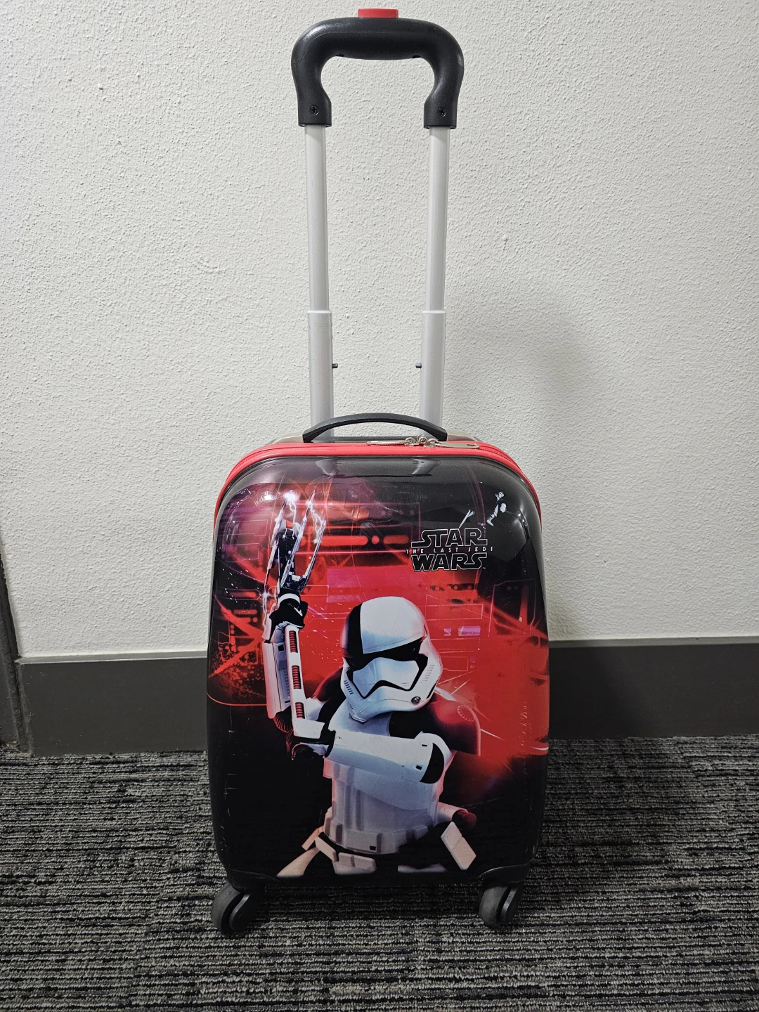 Ful Star Wars Stormtrooper 21" Hardside Spinner Luggage