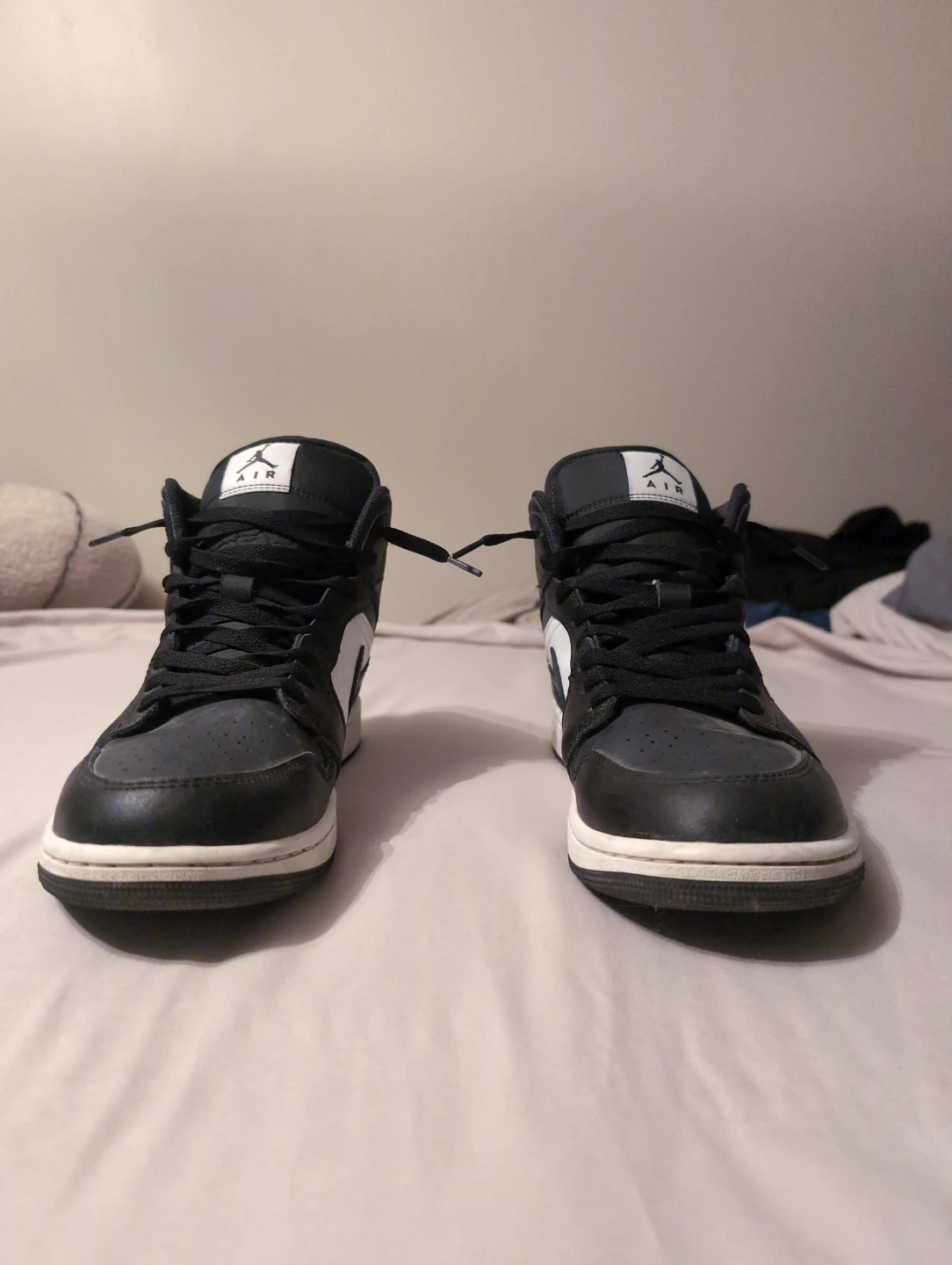 Size 11, Air Jordan 1, high top, black white (reverse pandas) - photo 3