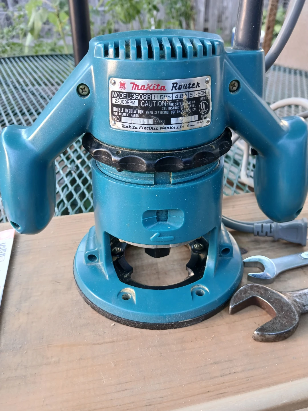 Makita Router Model 3608B with Router Bit Set
