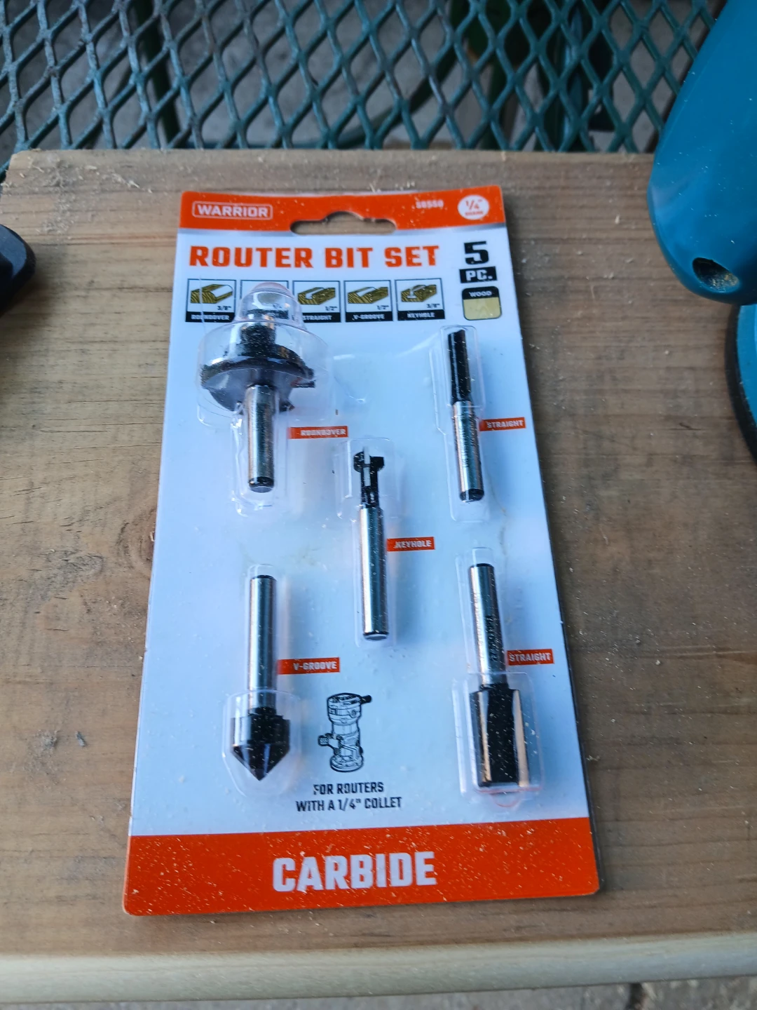 Makita Router Model 3608B with Router Bit Set - photo 4