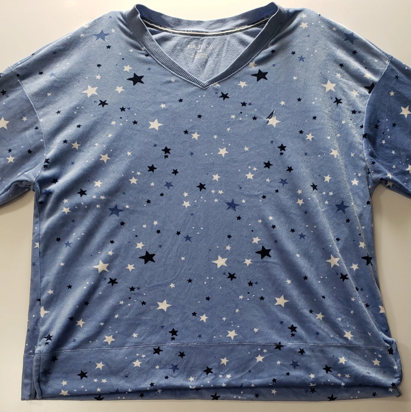 Brand new Nautica V-Neck Star Print Long Sleeve Top Size L/G