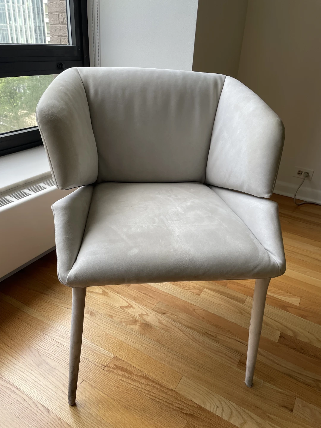 Armchair vanity