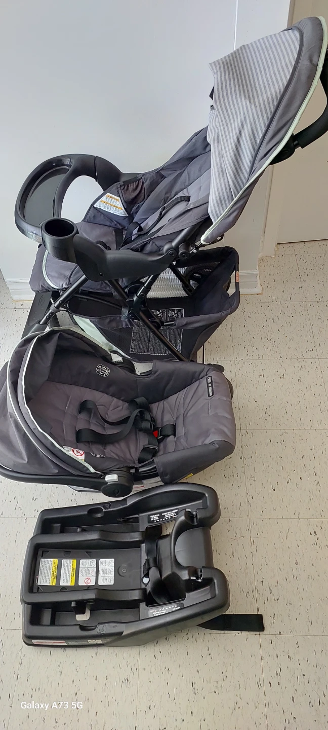 Graco Travel System with SnugRide 30 Car Seat and Base - photo 3