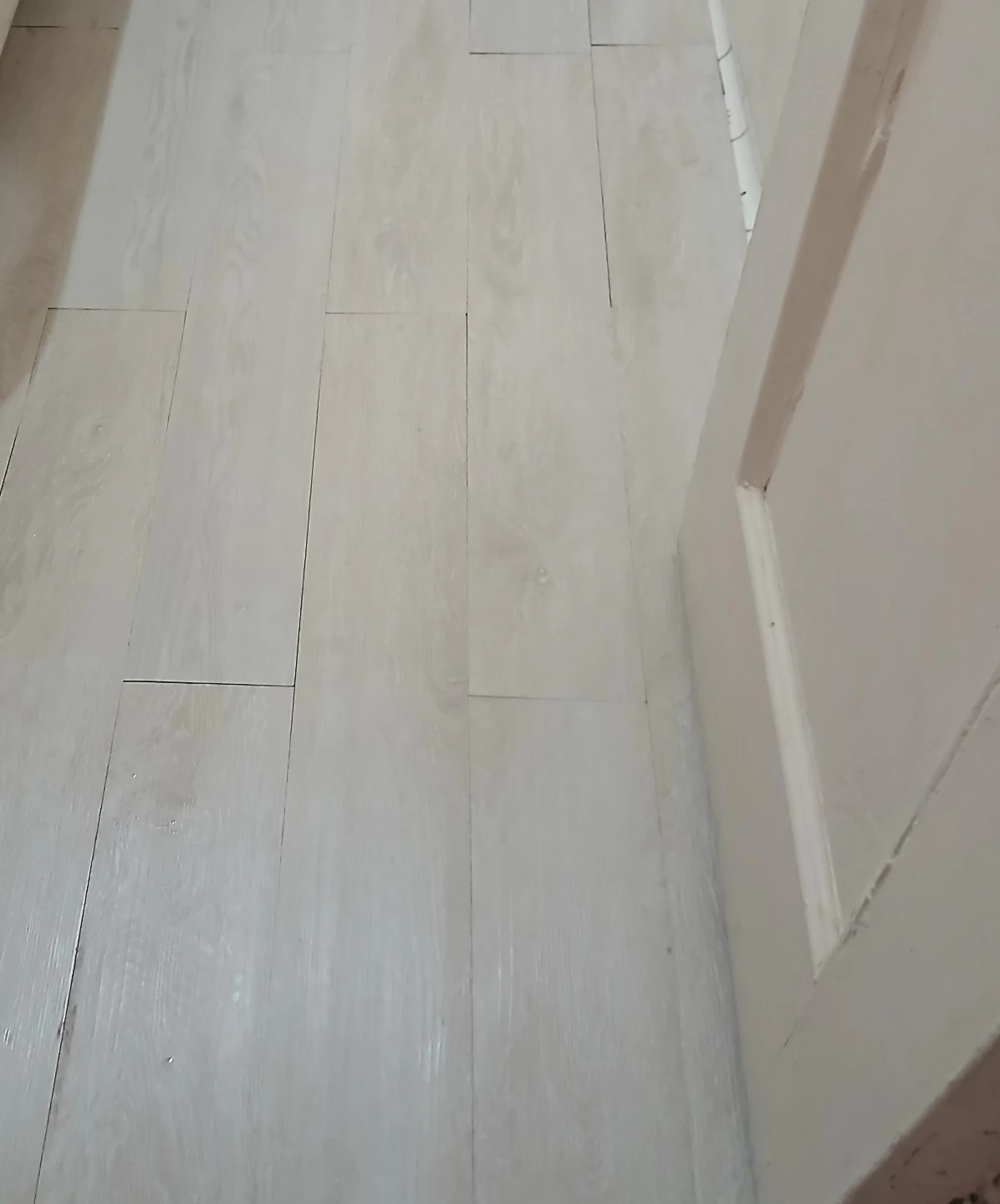 Light Wood Plank Flooring  tiles 5 pieces