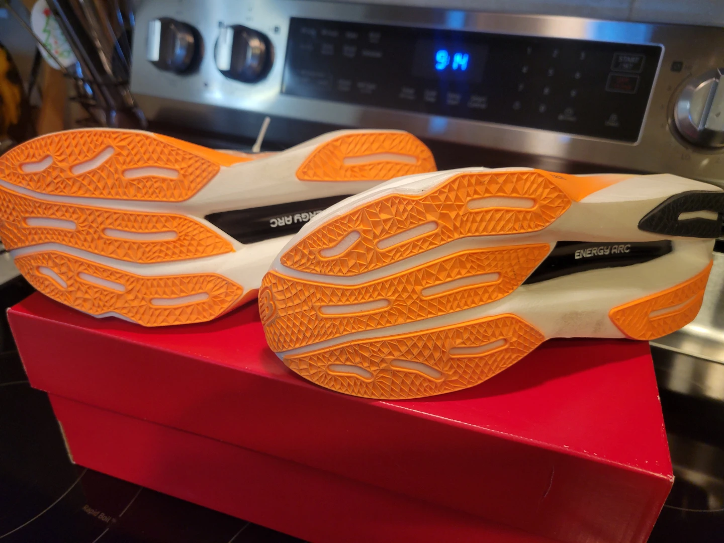 Women's New Balance FuelCell SuperComp Elite w4 B Width size 6 - photo 3