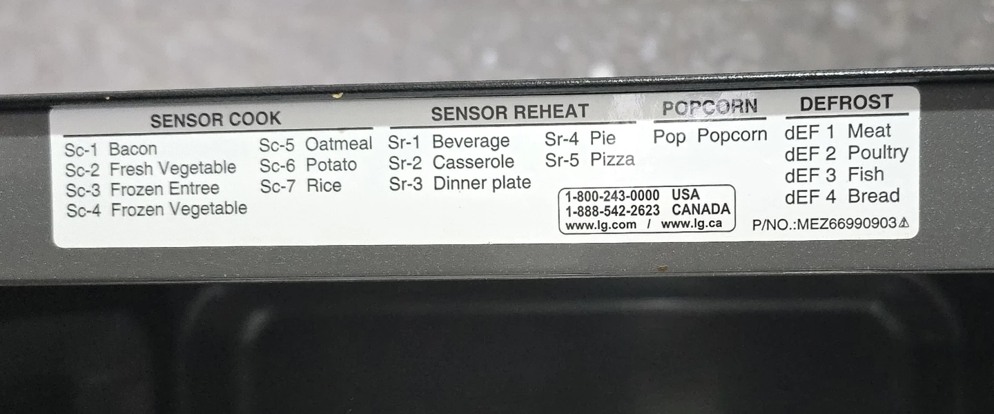 LG Countertop Microwave Oven 1.1 cu ft - photo 4