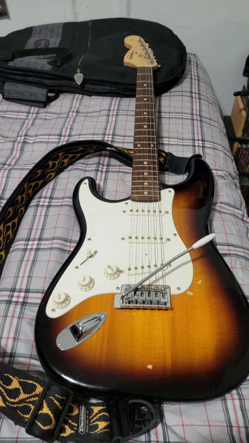 Lefty Squier Strat Electric Guitar