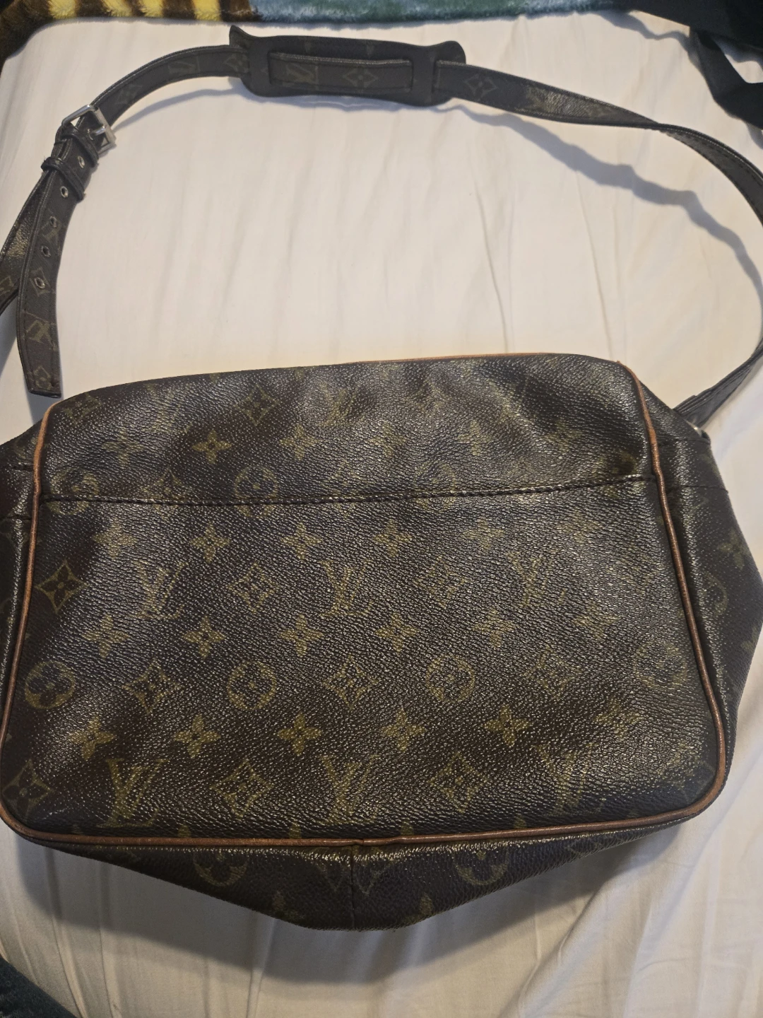 Louis Vuitton Monogram Canvas Shoulder Bag - photo 2