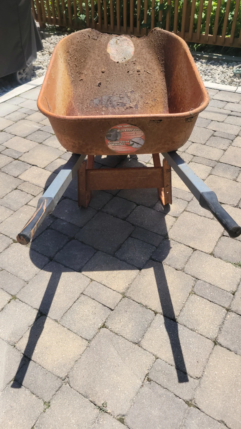 wheelbarrow - photo 3