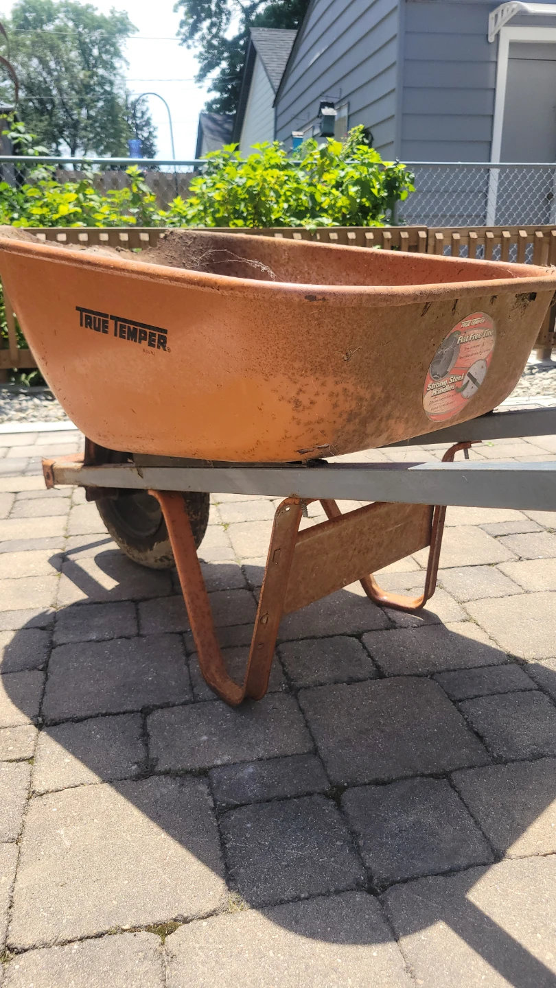 wheelbarrow - photo 4