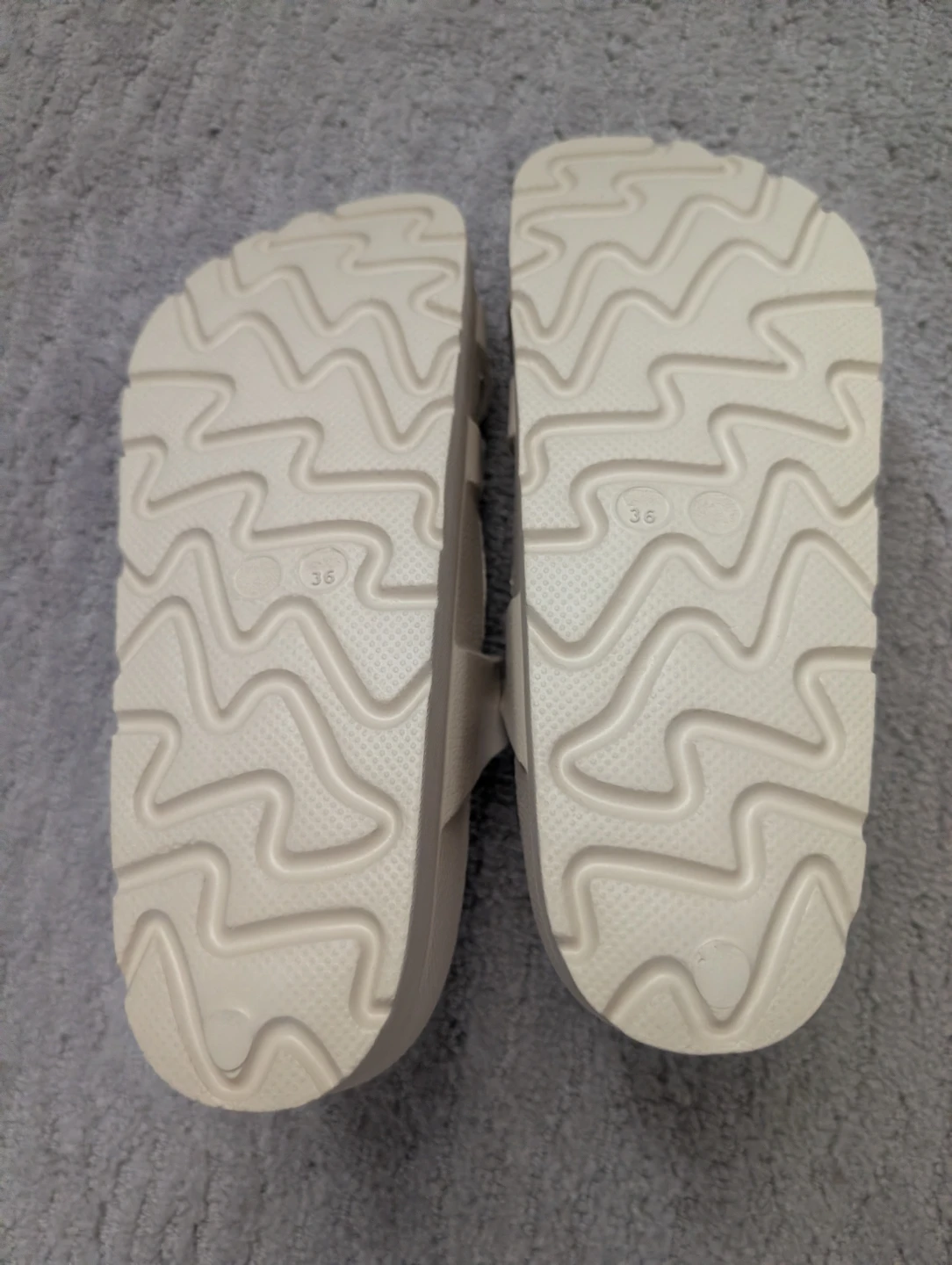 Cream coloured sandals size 36 - photo 3