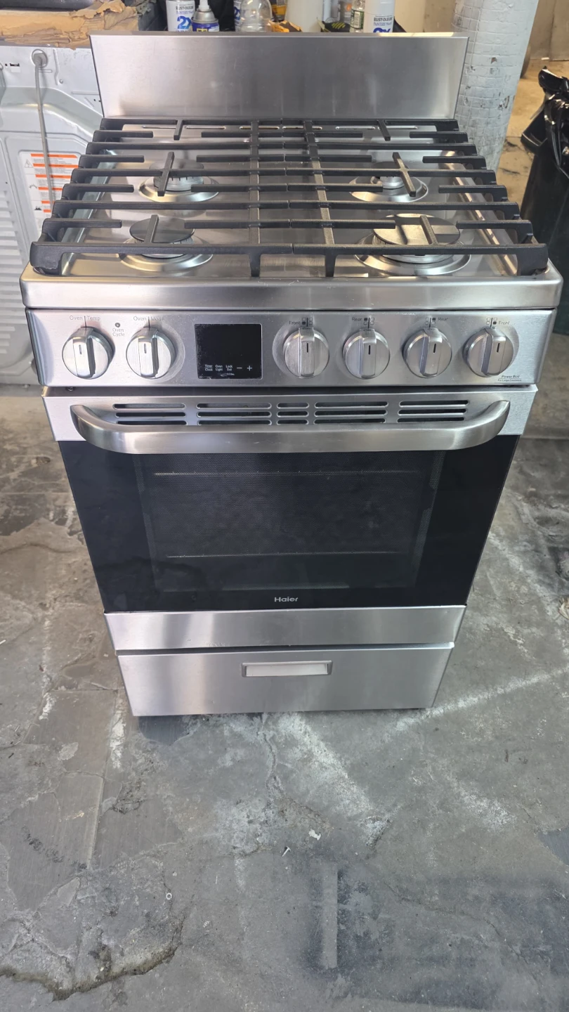 Haier 24in Stainless steel gas stove