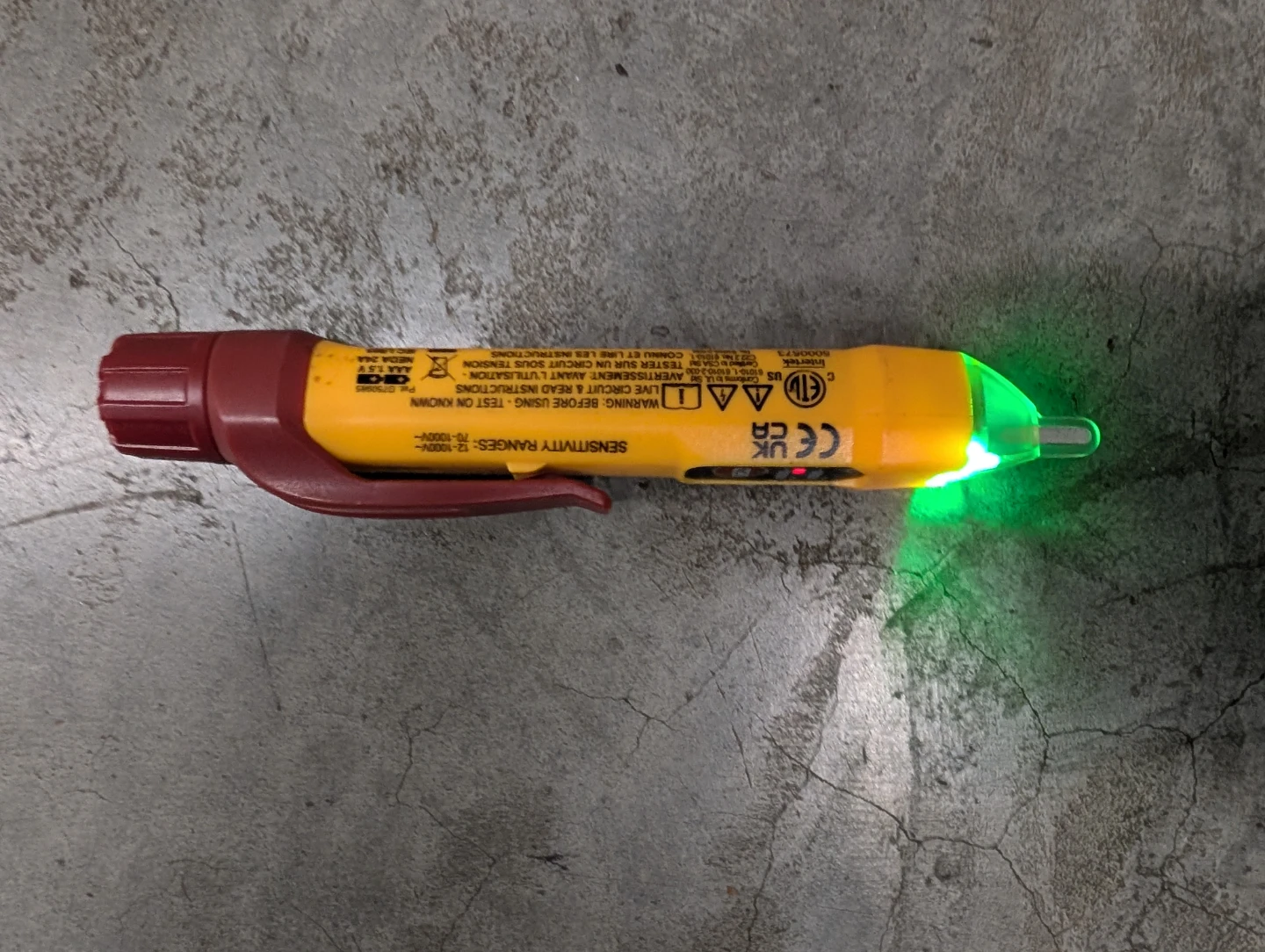 Klein Tools NCVT-2P Dual Range Voltage Tester - photo 5