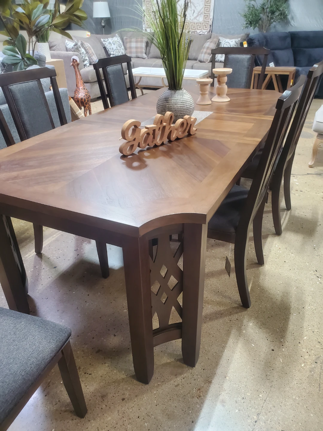 Extension leaf Antique  Dining Set With 6 chairs (New) - photo 4