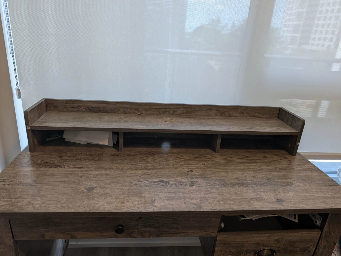 HOMCOM Computer Desk with Hutch – Grey – Excellent Condition - photo 2