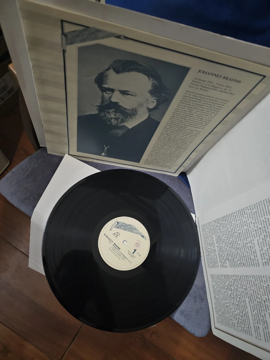 Herbert von Karajan Brahms Symphony No. 2 Vinyl Record - photo 3