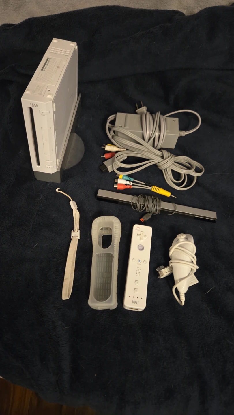 Giant Wii Bundle with Accessories and Games